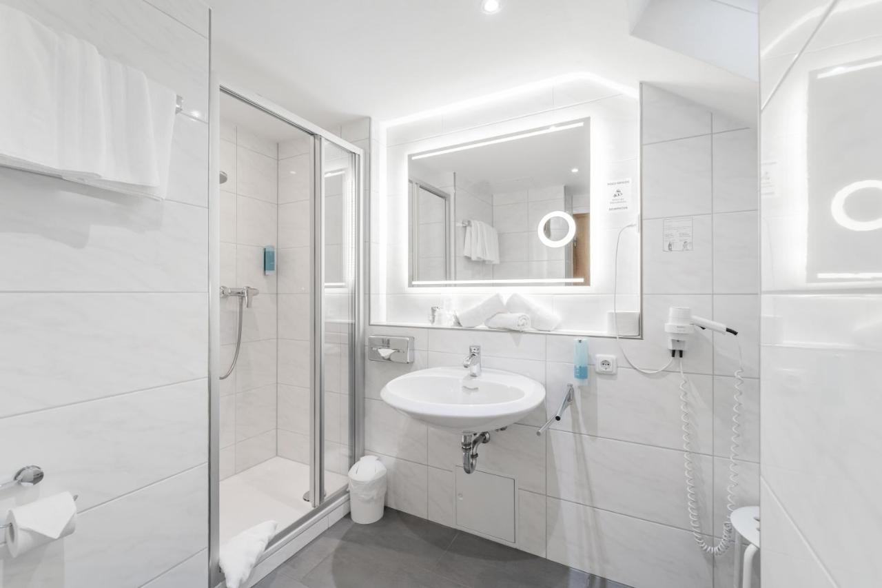 Hotel Am Marschiertor Aachen Bagian luar foto