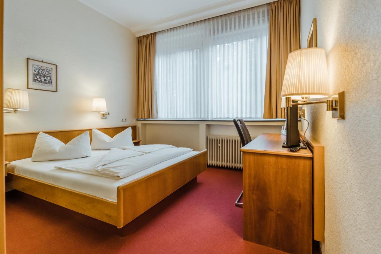 Hotel Am Marschiertor Aachen Bagian luar foto
