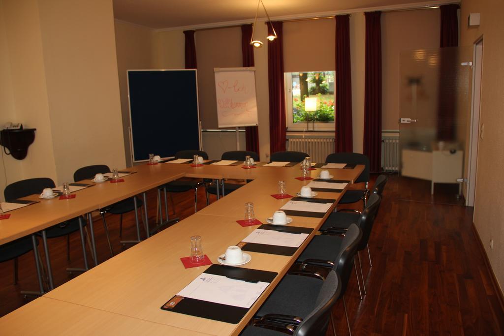 Hotel Am Marschiertor Aachen Bagian luar foto