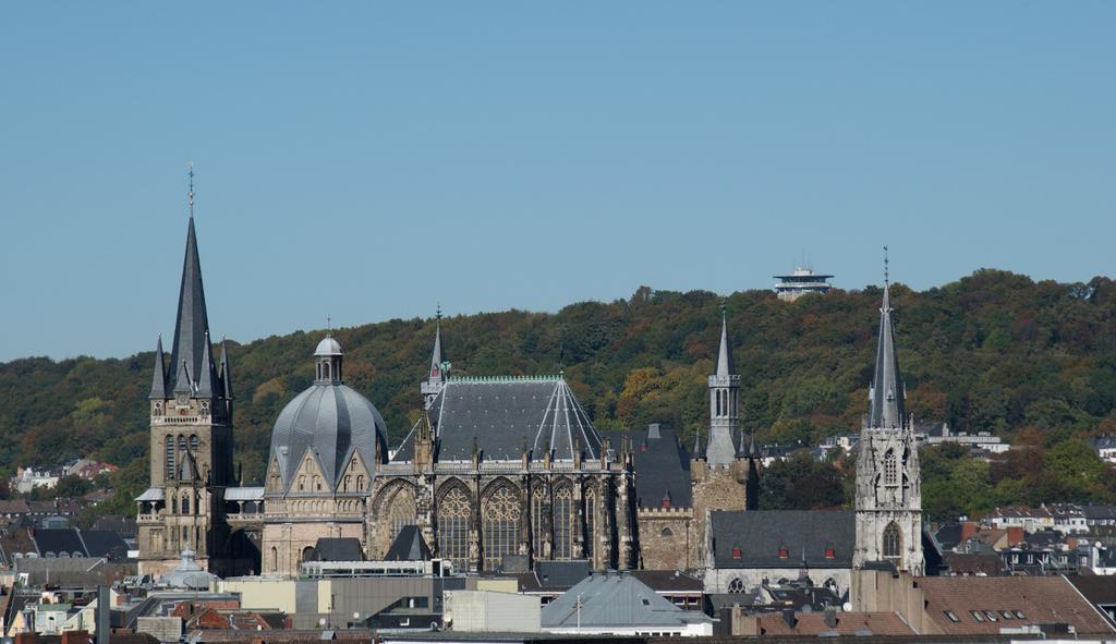 Hotel Am Marschiertor Aachen Bagian luar foto