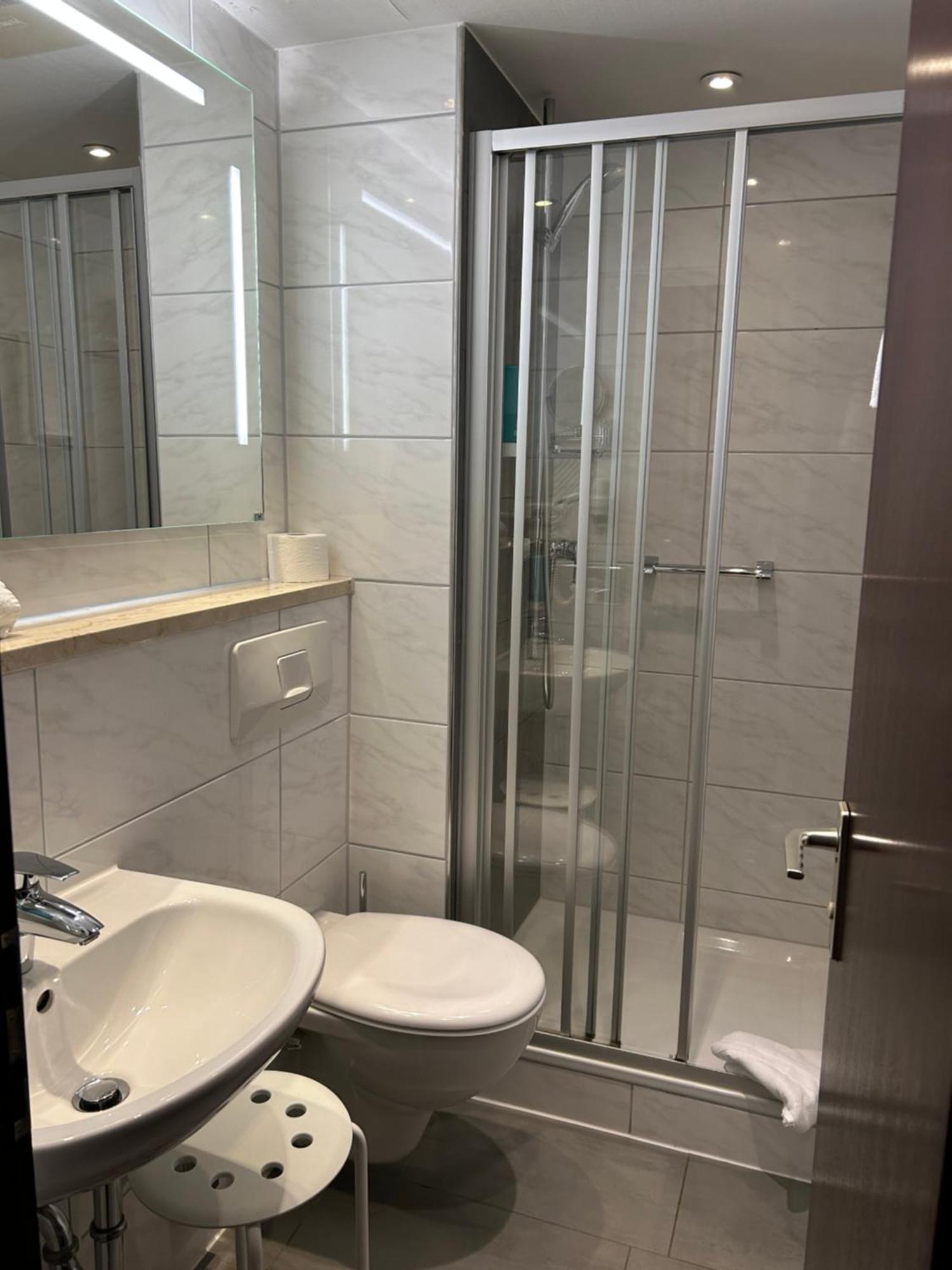 Hotel Am Marschiertor Aachen Bagian luar foto